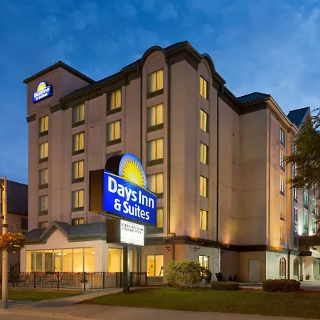 Days Inn By Wyndham Niagara Falls Centre St By The Falls-3